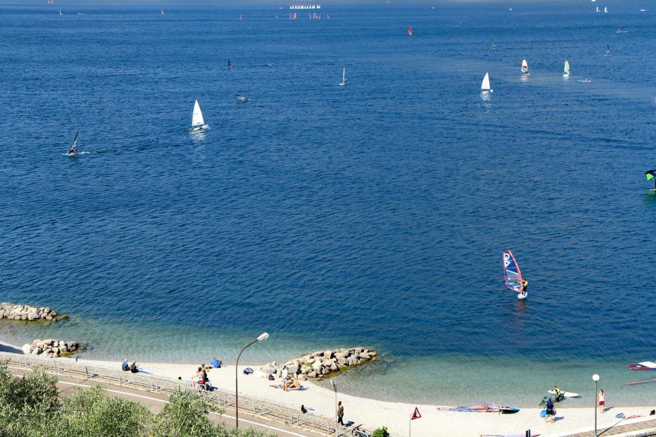 Vistalago Torbole Torbole Sul Garda ภายนอก รูปภาพ
