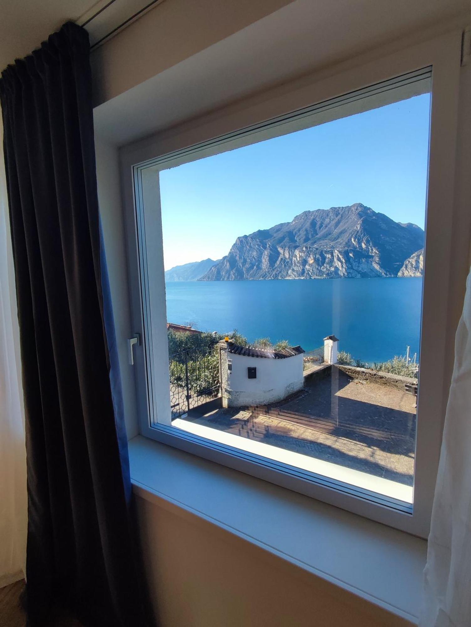 Vistalago Torbole Torbole Sul Garda ภายนอก รูปภาพ